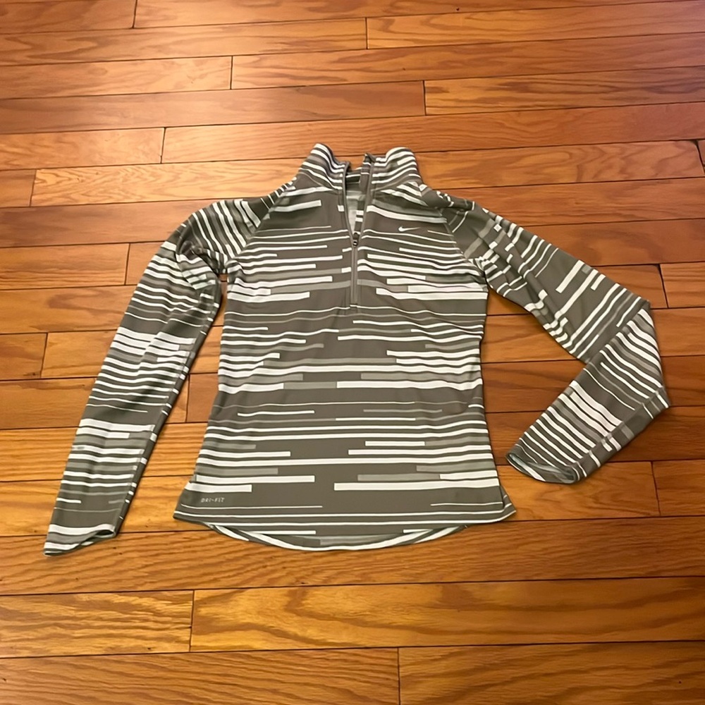 Nike Running Pullover Womens Small Green Striped Dri-Fit Lightweight